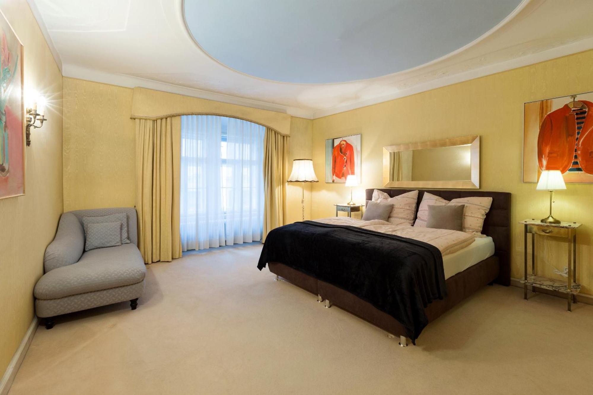 Apartment Sonnenfelsgasse Wina Bagian luar foto