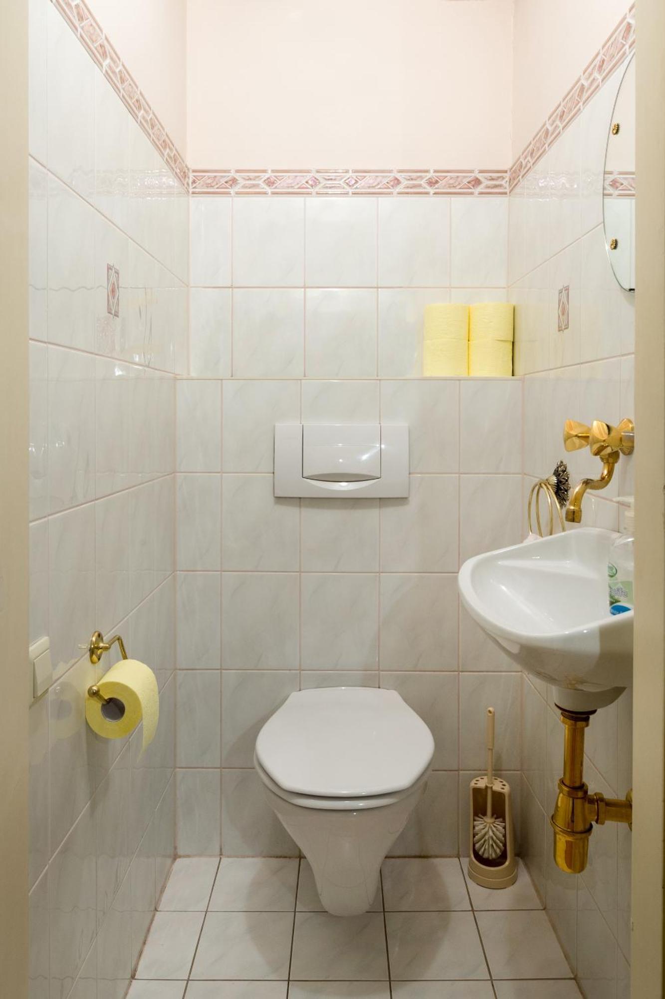 Apartment Sonnenfelsgasse Wina Bagian luar foto