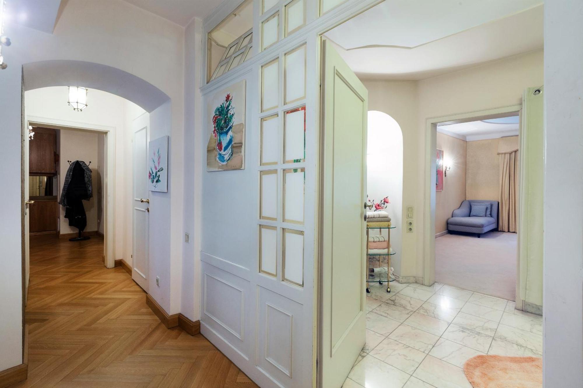 Apartment Sonnenfelsgasse Wina Bagian luar foto