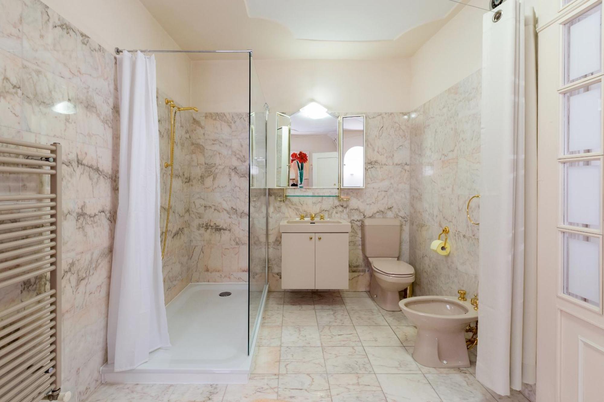Apartment Sonnenfelsgasse Wina Bagian luar foto