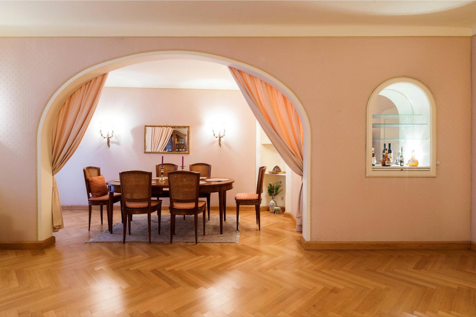 Apartment Sonnenfelsgasse Wina Bagian luar foto